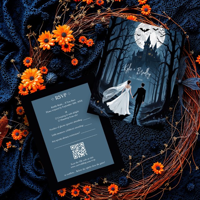 Cartons Réponse Wedding Couple Spooky Forest Toward Haunted Castle (Wedding Couple in Spooky Forest Toward Haunted Castle Confirmation RSVP Cards with QR Code.)