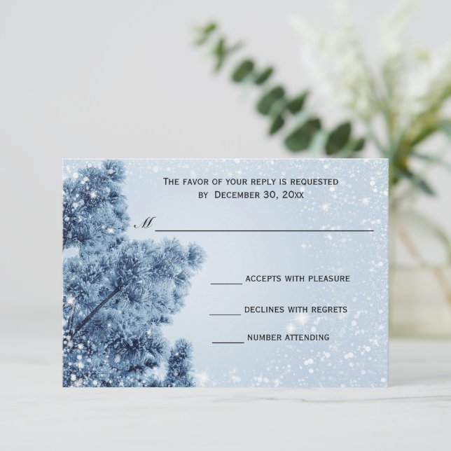 Cartons Réponse Winter Wonderland Snow and Pine Mariage Response (Debout devant)