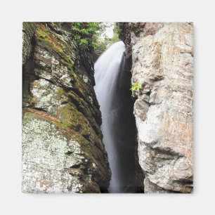 Cascade de Raven Cliff Falls Helen GA Magnet