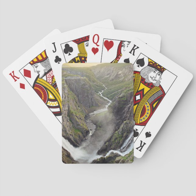 Cascade de Voringsfossen dans des cartes de jeu de (dos)