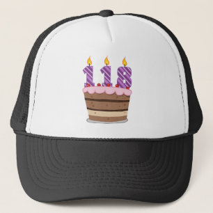 Casquette 118 ans sur le gâteau d'anniversaire