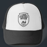 Casquette Amusante Pelouse Mailler Papa Yard Travailler Papa<br><div class="desc">Officiellement hilarant ! Ce tee-shirt "Agent d'exécution de pelouse" est parfait pour les papas qui tondent avec fierté. Customisez-le avec une année spécifique ! Idéal pour les papas qui aiment tondre, travailler dans la cour ou plaisanter avec papa. Un cadeau amusant pour les Fêtes des pères, les anniversaires ou les...</div>
