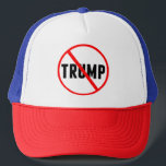 Casquette Anti Trump Simple Red Circle X Politique<br><div class="desc">Trump avec un cercle rouge et un nom rayé. Distribuez des casquettes anti-Donald Trump partout pour que les Américains l'accusent et le condamnent pour trahison. Pour tous les Américains contre Donald Trump,  les Démocrates et les Républicains.</div>