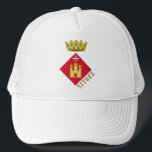 Casquette armoiries de Sitges, Catalogne (ESP)<br><div class="desc">Sitges (Old Catalan pour 'underground grain silos') est une ville située à environ 35 kilomètres au sud-ouest de Barcelone, en Catalogne, en Espagne, réputée dans le monde entier pour son Festival du Film, son Carnaval et sa Culture LGBT. Image attribuée à By (Heralder), CC BY-SA 2.5, https://commons.wikimedia.org/w/index.php?curid=40367145</div>
