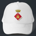 Casquette armoiries de Sitges, Catalogne (ESP)<br><div class="desc">Sitges (Old Catalan pour 'underground grain silos') est une ville située à environ 35 kilomètres au sud-ouest de Barcelone,  en Catalogne,  en Espagne,  réputée dans le monde entier pour son Festival du Film,  son Carnaval et sa Culture LGBT. Image attribuée à By (Heralder),  CC BY-SA 2.5,  https://commons.wikimedia.org/w/index.php?curid=40367145</div>