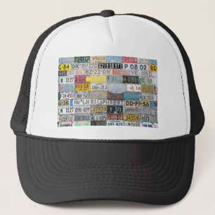 Casquette Arrière - plan rempli de diverses plaques d'immat