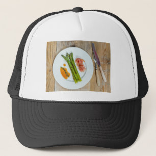 Casquette asperges vertes avec jambon et sauce
