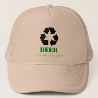 Casquette avec de la bière drôle réutilisant dire