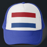 Casquette avec drapeau de Pays-Bas<br><div class="desc">Ajoutez une touche de fierté hollandaise à votre garde-robe avec notre casquette exclusif arborant le drapeau du Pays-Bas ! Conçu avec une attention minutieuse aux détails, ce casquette est plus qu’un accessoire élégant, c’est une célébration du patrimoine néerlandais et de la fierté culturelle. Le design dynamique affiche en évidence l'emblématique...</div>