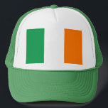 Casquette avec drapeau d'Irlande<br><div class="desc">Montrez votre fierté irlandaise avec notre casquette exclusif avec le drapeau de l'Irlande! Conçu avec une attention minutieuse aux détails, ce casquette est plus qu’un accessoire élégant, c’est une célébration du riche patrimoine et de la fierté culturelle irlandais. Le design dynamique affiche en évidence l'emblématique drapeau irlandais, faisant de ce...</div>