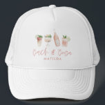 Casquette bachelorette rose bach & alcool week-end chic<br><div class="desc">bach rose girly bach & booze bachelorette week-end chic design moderne et élégant. Belles illustrations, classe, partie d'une collection.</div>