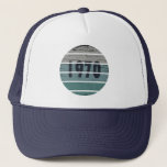 Casquette born in 1970 vintage birthday<br><div class="desc">You can add some originality to your wardrobe with this vintage 1970 limited edition original birthday sunset distressed vintage retro-looking design with awesome typography font lettering, is a great gift idea for men, women, husband, wife girlfriend, and a boyfriend who will love this one of a kind artwork. The best...</div>