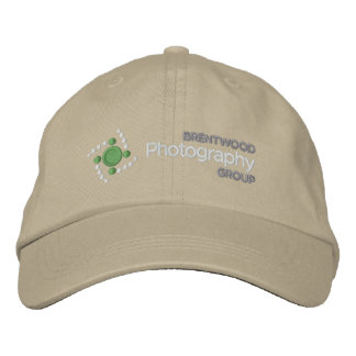 Casquette BPG avec logo blanc sur tissu foncé
