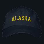 Casquette Brodée ALASKA Yellow Gold sur Navy Blue<br><div class="desc">ALASKA Yellow Gold brodé sur casquette en coton bleu marine. Fait un cadeau merveilleux pour quiconque aime l'Alaska génial! Si vous préférez avoir votre texte personnel, il vous suffit de cliquer sur le bouton "Personnaliser ce modèle" pour entrer votre choix de texte personnalisé. La broderie est également personnalisable à d'autres...</div>