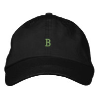 Casquette brodée avec monogramme initial lettre B
