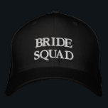 Casquette Brodée Bride Squad noir et blanc typographie élégante<br><div class="desc">Bride Squad noir et blanc élégante typographie Casquette de baseball brodé. Disponible en plusieurs couleurs et options de style.</div>