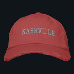 Casquette Brodée Broderie rose NASHVILLE en rouge Vintage<br><div class="desc">Broderie rose NASHVILLE sur casquette en coton rouge vintage. Fait un cadeau merveilleux pour quiconque aime Nashville TN! Si vous préférez avoir votre texte personnel, il vous suffit de cliquer sur le bouton "Personnaliser ce modèle" pour entrer votre choix de texte personnalisé. La broderie est également personnalisable à d'autres choix...</div>