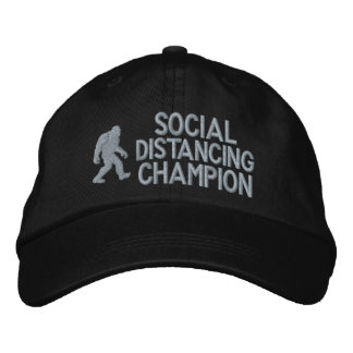 Casquette Brodée Champion de la Distance Sociale - Squatch