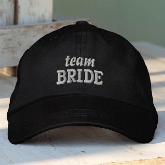 Casquette Brodée Équipe Mariée Typographie Simple Moderne Mariage