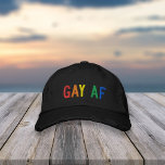 Casquette Brodée Gay AF Pride Arc-en-ciel<br><div class="desc">Préparez-vous pour le mois de la fierté avec ce casquette brodé amusant avec "GAY AF" en gras en lettres arc-en-ciel.</div>
