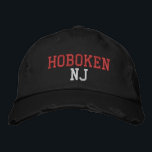 Casquette Brodée HOBOKEN NJ Rouge et blanc sur le Vintage noir<br><div class="desc">HOBOKEN NJ Broderie rouge et blanche sur casquette en coton noir de style vintage. La broderie est personnalisable à d'autres choix de couleurs en sélectionnant le bouton "Modifier la conception" de l'outil. Vous pouvez également choisir la couleur du casquette sur la page principale de l'article.</div>