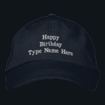 Casquette Brodée Joyeux anniversaire brodé par la marine sur mesure<br><div class="desc">Ce casquette en coton marine dispose d'une sangle réglable pour un ajustement parfait. Le design comprend du texte "Joyeux anniversaire", avec une zone personnalisable supplémentaire pour "Nom de type ici" brodée pour une finition de haute qualité. Idéal pour des cadeaux ou des occasions spéciales, cette casquette élégante et durable offre...</div>