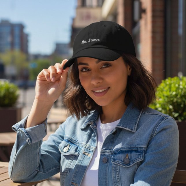 Casquette Brodée Mme Nom Personnalisé Cadeau de mariage Cadeau de l (Créateur téléchargé)