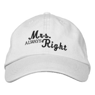 Casquette Brodée Mme Toujours Droite Défiler Texte Noir Et Blanc