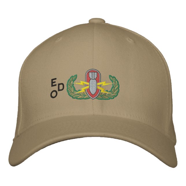 CASQUETTE BRODÉE OEIL (Devant)