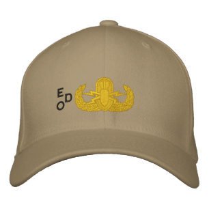 CASQUETTE BRODÉE OEIL