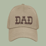 Casquette Brodée Papa Simple Typographie Moderne Personnalisé<br><div class="desc">Le Casquette de baseball brodé personnalisé Papa est un simple texte brodé moderne "Papa". Parfait comme cadeau pour papa pour la Fête des pères,  Noël,  anniversaire et plus. Créé par Evco Studio www.zazzle.com/store/evcostudio</div>