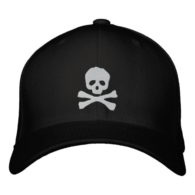 Casquette Brodée Pirate crâne ajusté et os croisés (Devant)
