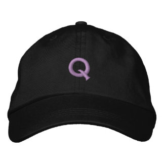 CASQUETTE BRODÉE Q