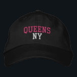 Casquette Brodée QUEENS NY Simple Hot rose et blanc sur noir<br><div class="desc">Jolie QUEENS NY Hot Pink et White brodé sur casquette en coton noir. La broderie est personnalisable à d'autres choix de couleurs en sélectionnant le bouton "Modifier la conception" de l'outil. Vous pouvez également choisir la couleur du casquette sur la page principale de l'article.</div>