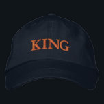 Casquette Brodée Standardiser KING Texte Ajustable Marine-Casquette<br><div class="desc">Ajoutez une touche de personnalité à votre look avec le Casquette ajustable personnalisé KING Text. Ce casquette de la Marine est doté d'une broderie "KING" robuste,  qui constitue un point de convergence attrayant. Le design ajustable garantit un ajustement parfait pour l'usure et le confort de toute la journée.</div>