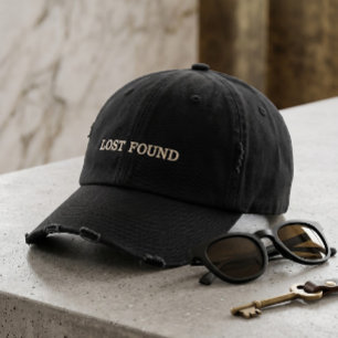 Casquette Brodée Typographie en détresse retrouvée minimaliste vint