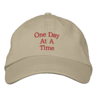 Casquette Brodée Un Jour À La Fois Inspirant 