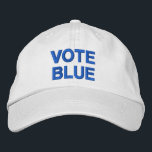 Casquette Brodée Vote Blue bold texte élection politique<br><div class="desc">Diffusez le message pour voter pour les démocrates libéraux aux élections politiques avec un casquette de baseball "VOTE BLEU" avec un texte bleu gras sur un arrière - plan blanc. Vous pouvez choisir d'autres couleurs et styles de casquettes dans la barre latérale. Pour voir le design Vote Blue sur d'autres...</div>