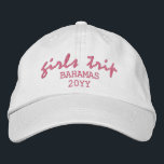 Casquette Brodée Voyage de filles Typographie de script moderne Per<br><div class="desc">Girls Trip Modern Script Typography Personnalisée Personnalisée Brodée Baseball Casquette dispose du texte simple et moderne brodé "Girls Trip" avec votre emplacement personnalisé et votre date ou année. Parfait pour votre prochain voyage de filles. Créé par Evco Studio www.zazzle.com/store/evcostudio</div>