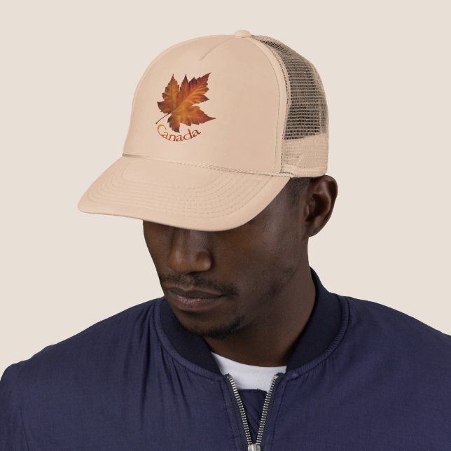 Casquette Canada Souvenir Trucker Cap Maple Leaf Canada Caps (En situation)