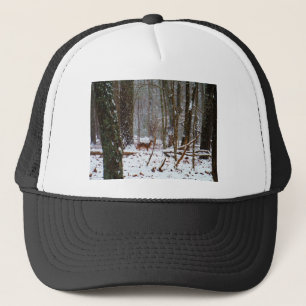 Casquette Cerf dans la chute de neige