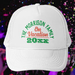 Casquette Chapeau de camion de vacances<br><div class="desc">Casquette de vacances en famille. Casquette pour une famille en vacances. Casquette avec vacances en famille et année de vacances. Design rouge et vert.</div>
