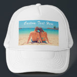 Casquette Chapeau photo personnalisé avec vos photos et votr<br><div class="desc">Photo et Casquette de texte personnalisés - Votre propre design - Spécial - Famille personnalisée / Amis ou Chapeaux de camionnette personnels / Cadeau Casquette - Ajouter votre texte et photo - Redimensionner et déplacer ou supprimer et ajouter des éléments / image avec l'outil de personnalisation. Vous pouvez transférer cette...</div>