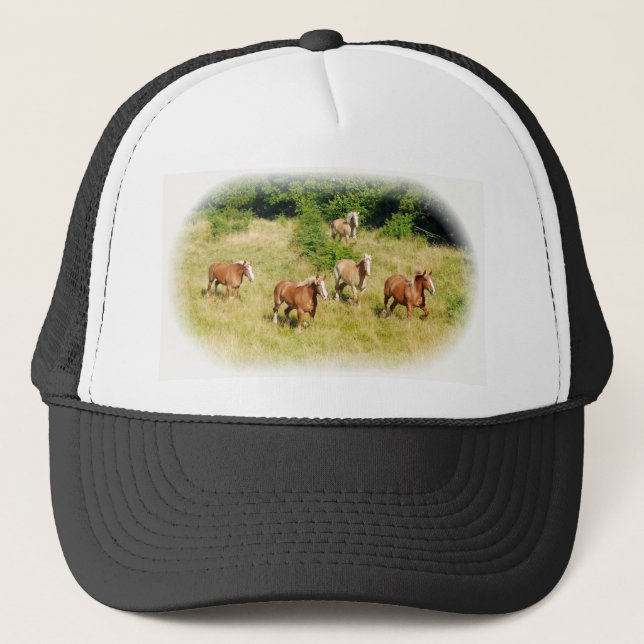 Casquette Chevaux de trait dans le domaine (Devant)