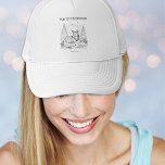 Casquette Christmas Fox Line Art Paysage faunique<br><div class="desc">Profitez du style hivernal avec ce chapeau de camionneur pour les vacances, avec une illustration d'un renard dans un paysage hivernal enneigé. Le renard est représenté devant des arbres à feuillage persistant et un ciel étoilé. En haut, le casquette vous accueille pour un "Joyeux Noël" et un texte pour vous...</div>