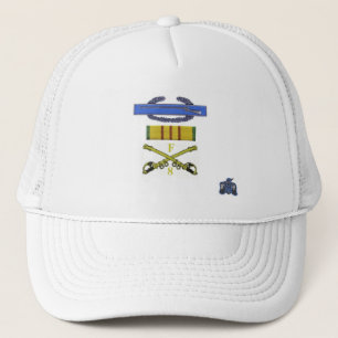 Casquette CIB et sabres