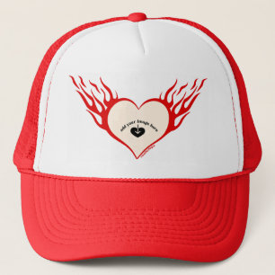 Casquette Coeur rouge couché