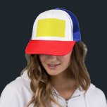 Casquette Conception avec un Arrière - plan jaune et une bor<br><div class="desc">Transformez votre site Web avec un arrière - plan jaune vif et une bordure noire élégante. Améliorez votre design graphique avec un jeu de couleurs à contraste élevé,  des éléments minimalistes et modernes pour un look professionnel et visuellement attrayant!"</div>