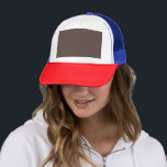 Casquette Contre un mur Brown élégant<br><div class="desc">Améliorez votre jeu grâce à la tenue d'un homme d'affaires élégant. Cet homme en costume et en cravate respire la confiance et le style face à un mur marron élégant,  idéal pour un cadre formel."</div>