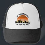 Casquette Coucher de soleil sur le Strip de Las Vegas pour d<br><div class="desc">Chapeau personnalisé représentant la skyline de Las Vegas au coucher de soleil pour vos vacances en famille ou votre enterrement de vie de garçon dans la ville lumière. Jouez du lever au coucher du soleil dans cette ville et gardez-en le souvenir avec ce souvenir.</div>